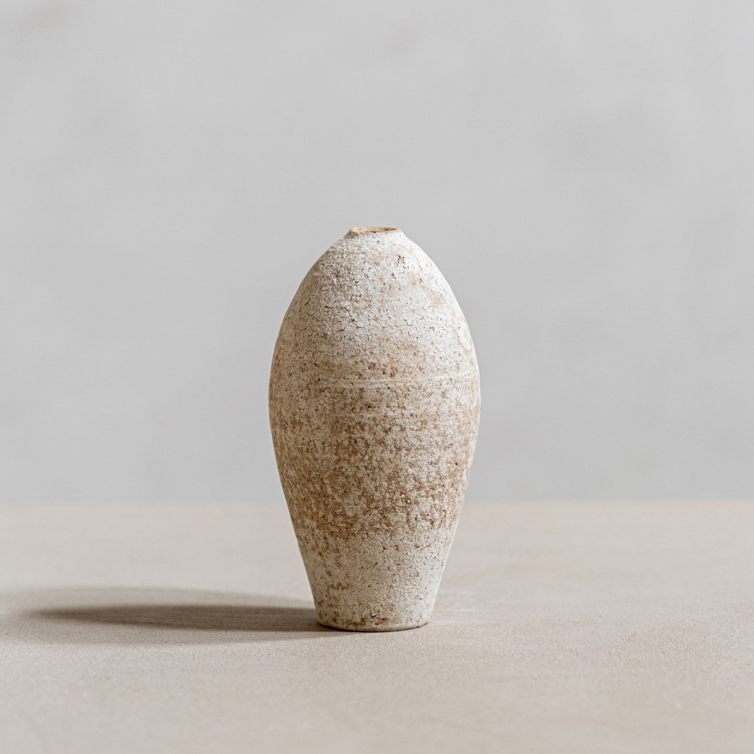 Oval vase S