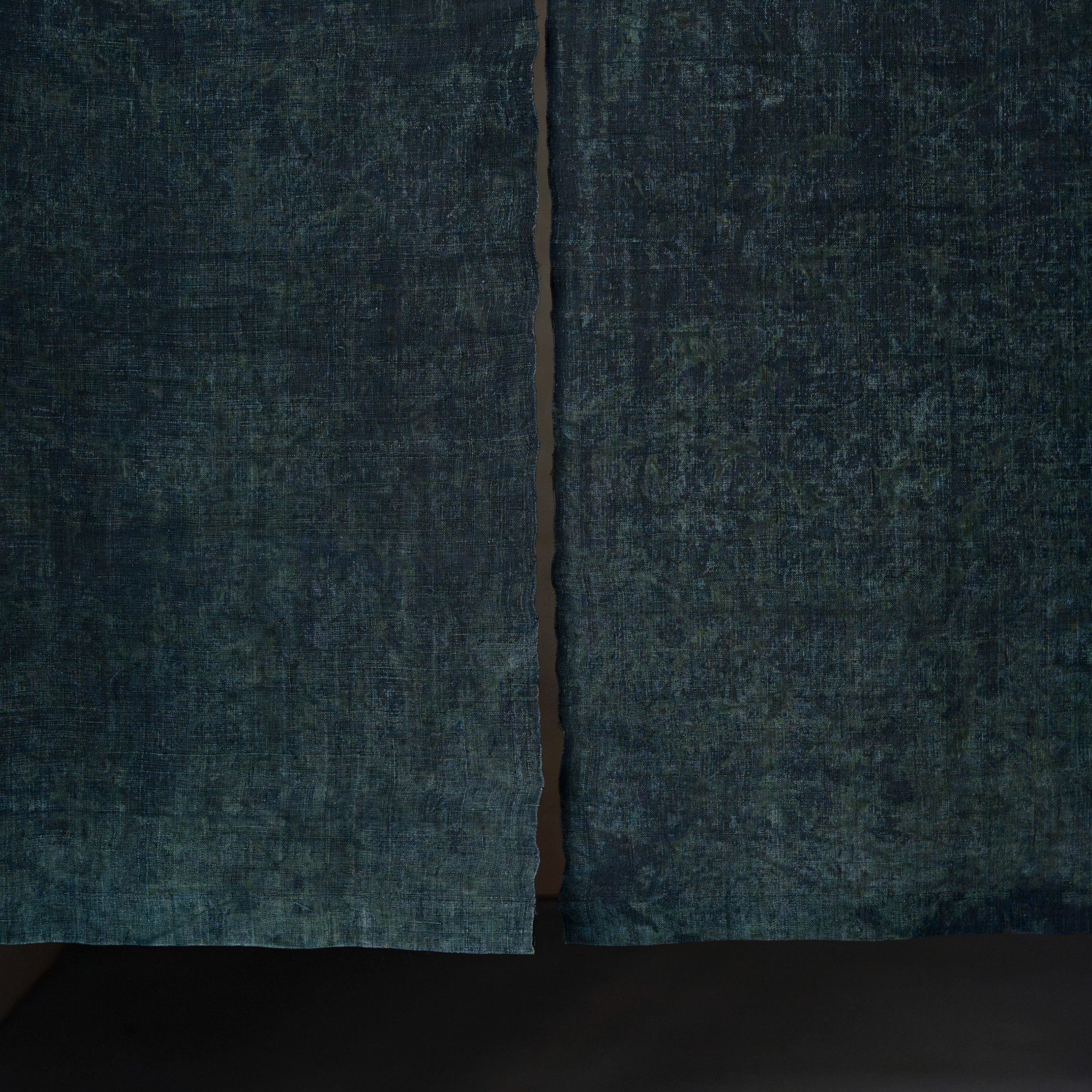 Rōketsuzome Noren - Green & Black