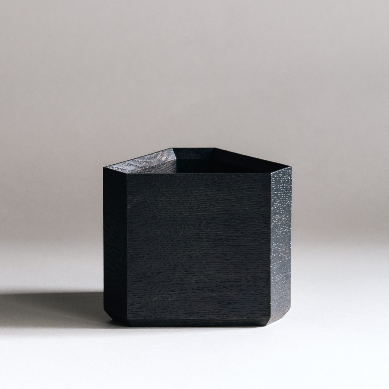 Tsum Triangular Box