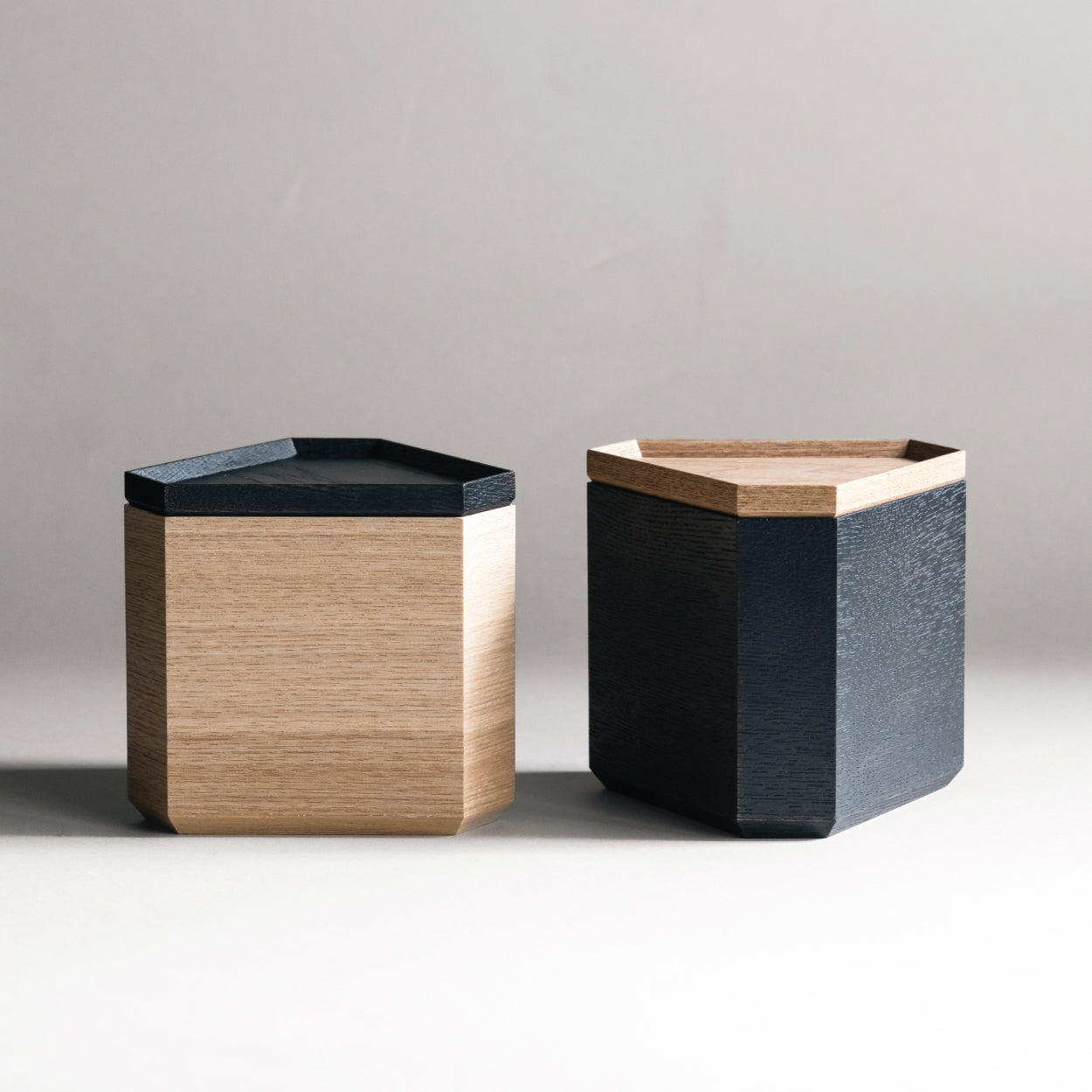 Tsum Triangular Box